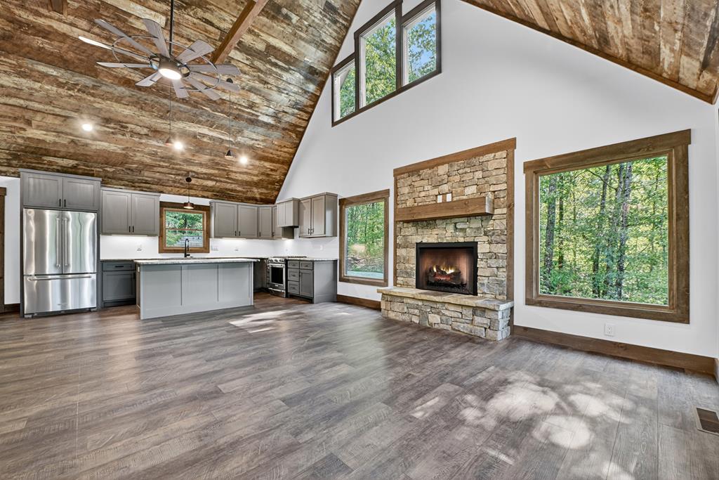 419530 Blue Ridge Residential