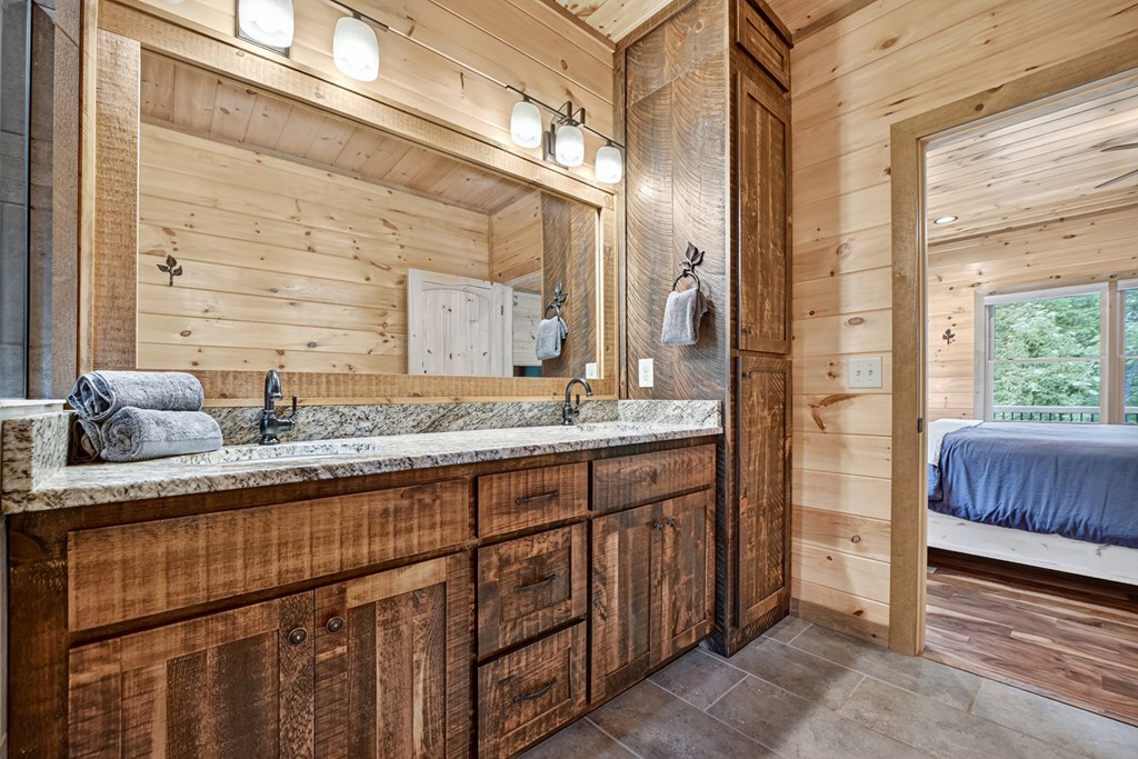 419531 Blue Ridge Residential
