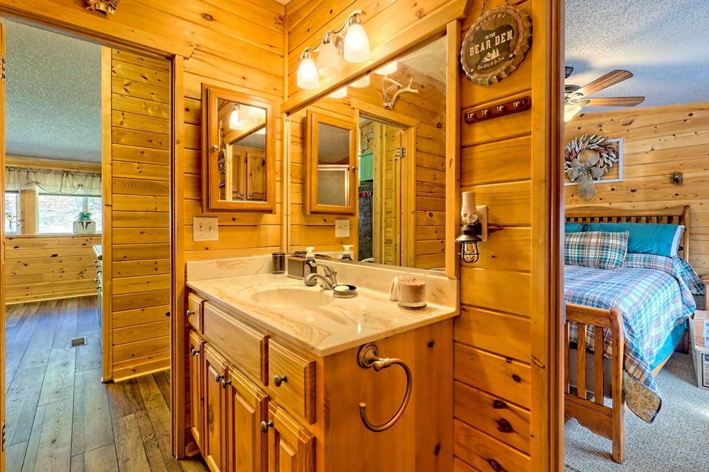 419534 Murphy Residential