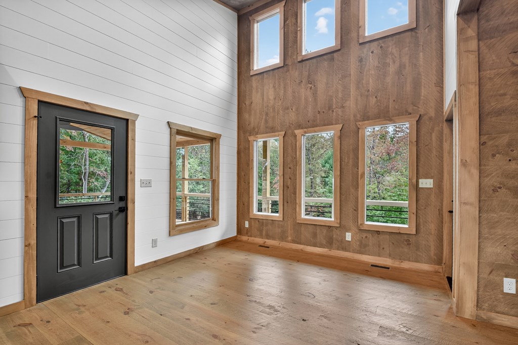 419536 Blue Ridge Residential