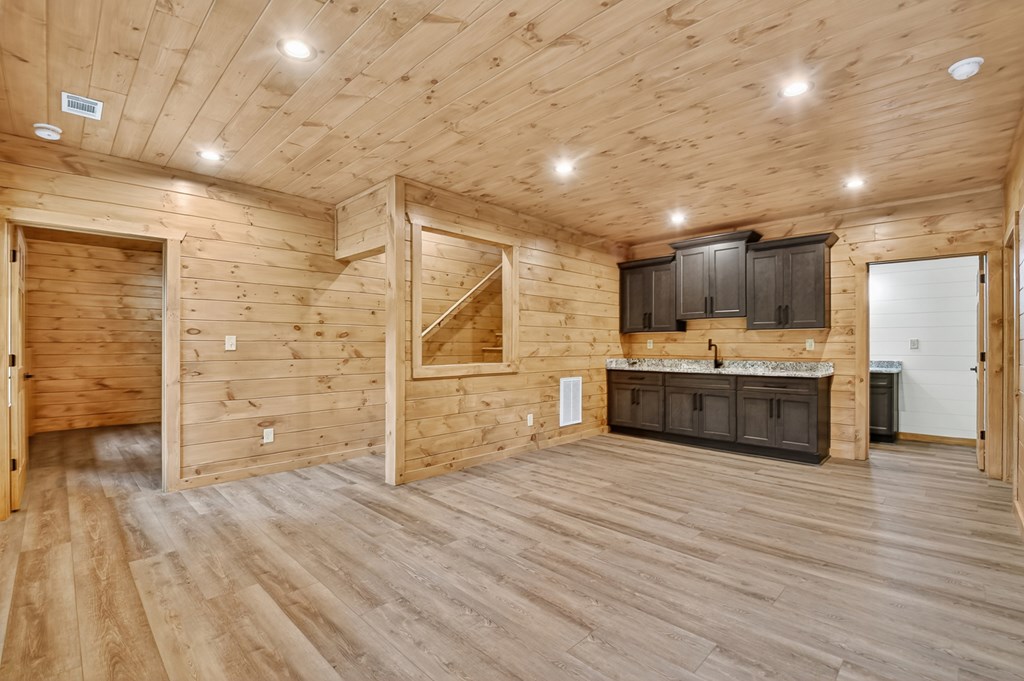 419536 Blue Ridge Residential