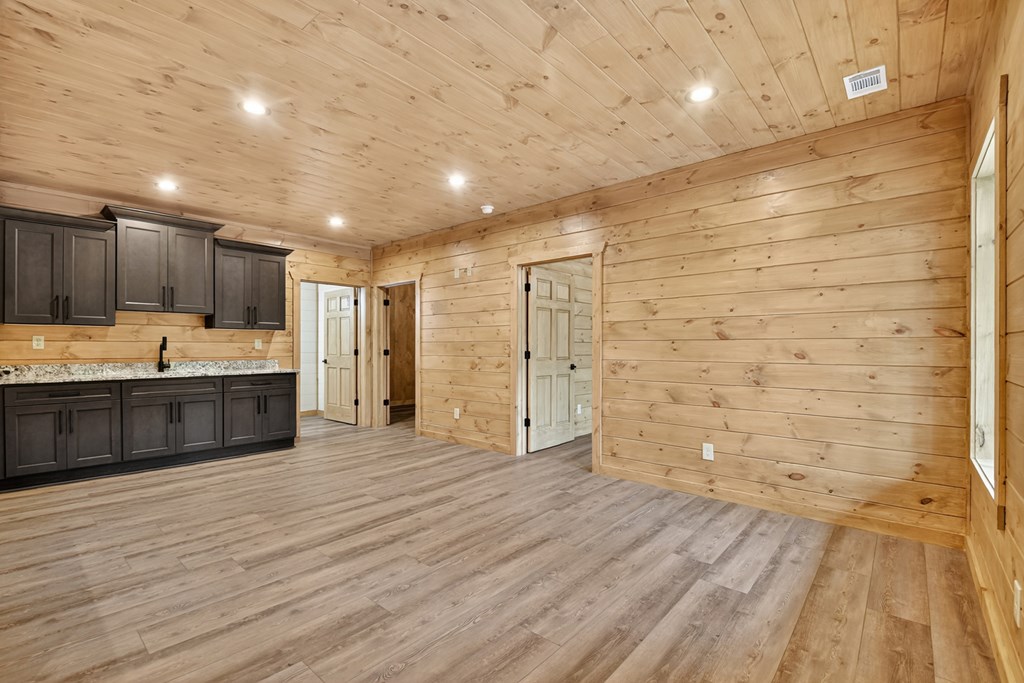 419536 Blue Ridge Residential