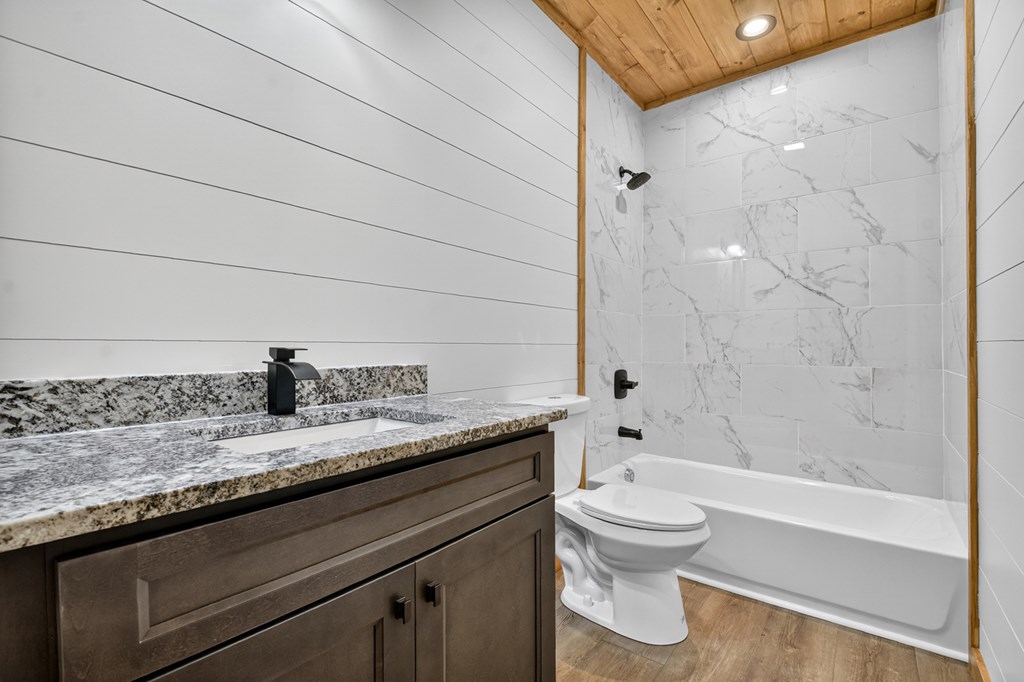 419536 Blue Ridge Residential