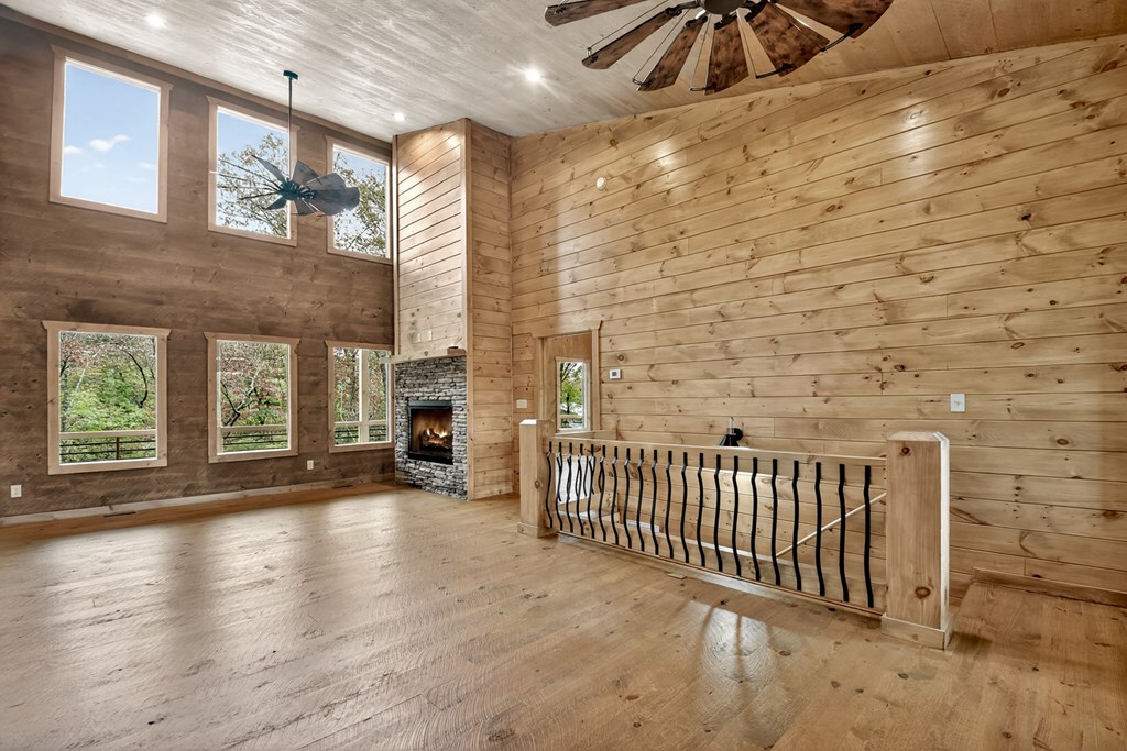 419536 Blue Ridge Residential