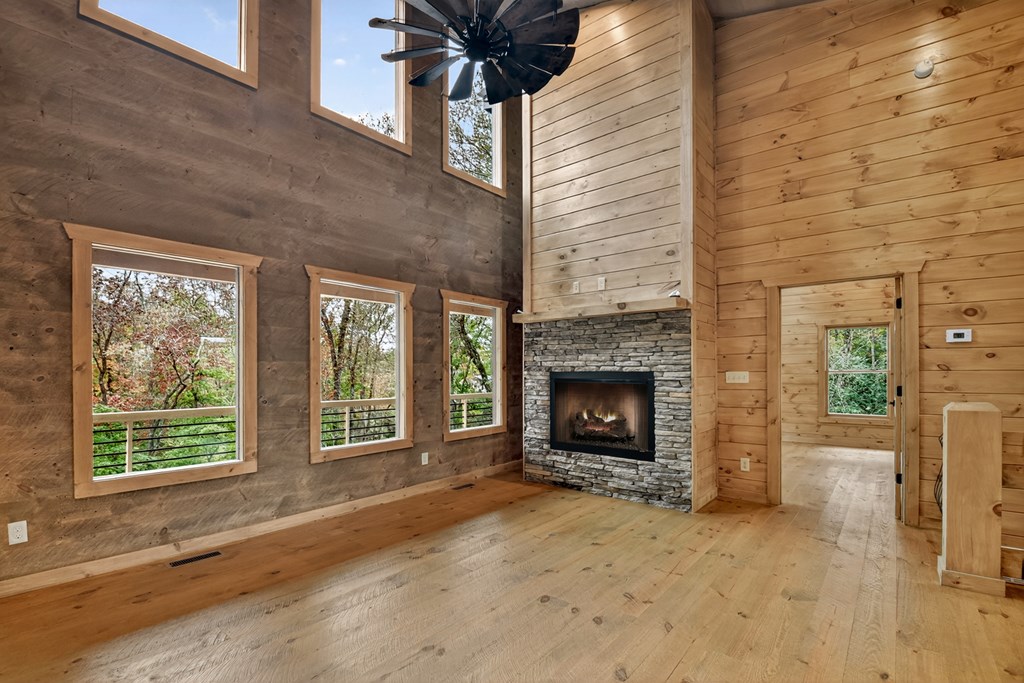 419536 Blue Ridge Residential