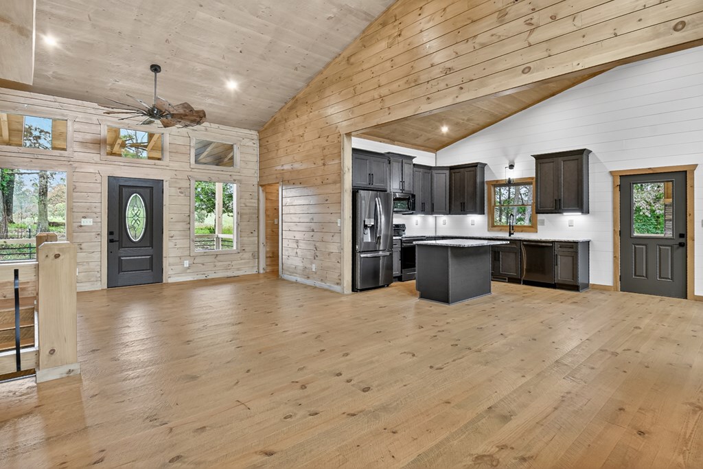 419536 Blue Ridge Residential