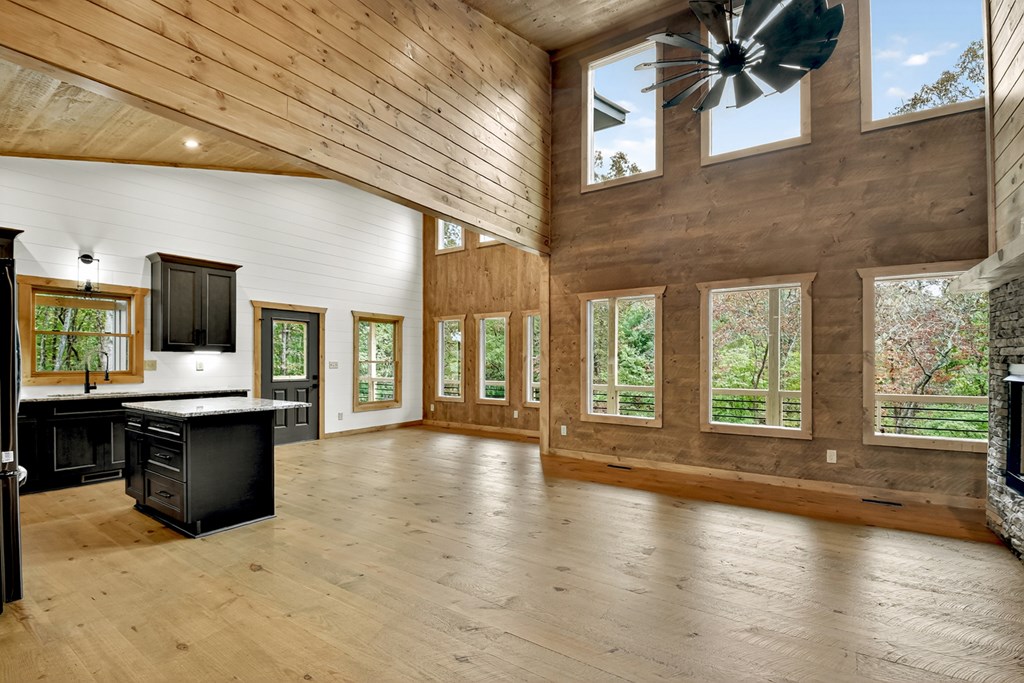 419536 Blue Ridge Residential