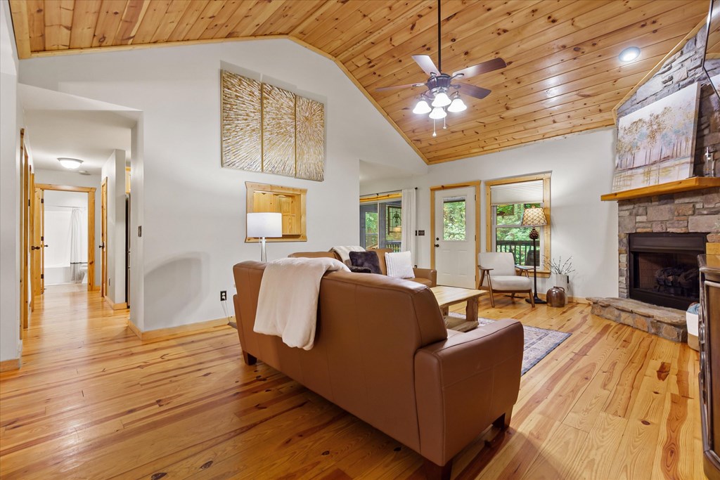 419552 Ellijay Residential