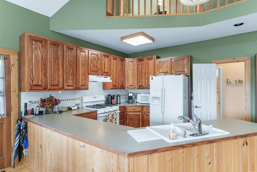 419556 Young Harris Residential