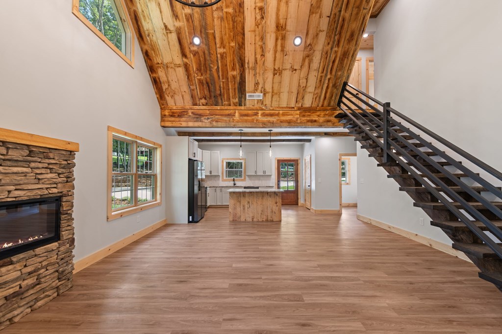 419557 Morganton Residential