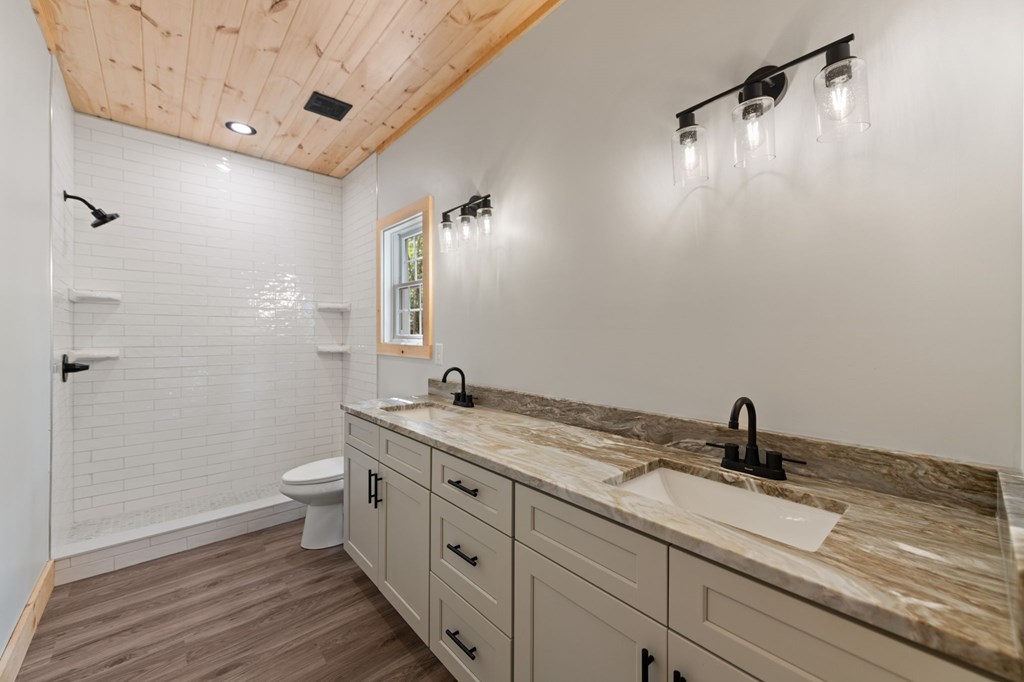 419557 Morganton Residential