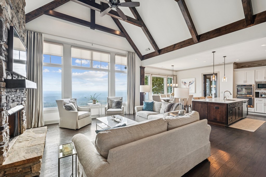 419560 Big Canoe Residential