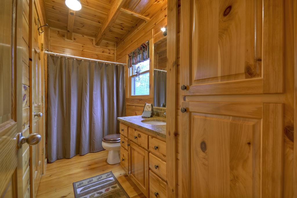419566 Ellijay Residential