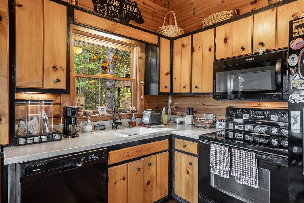 419571 Cherry Log Residential