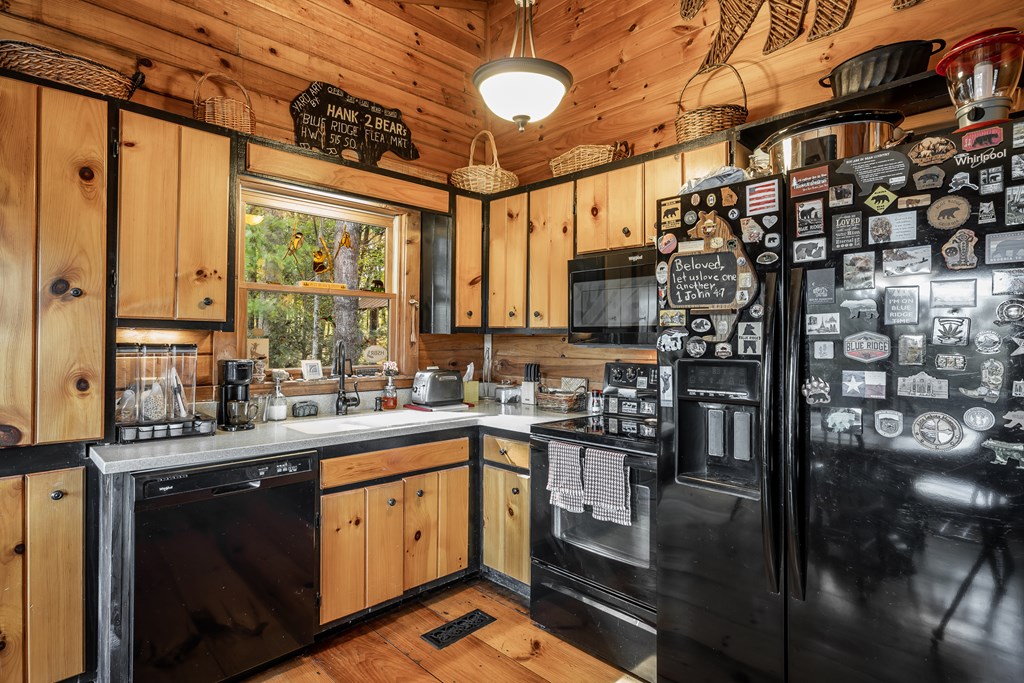 419571 Cherry Log Residential