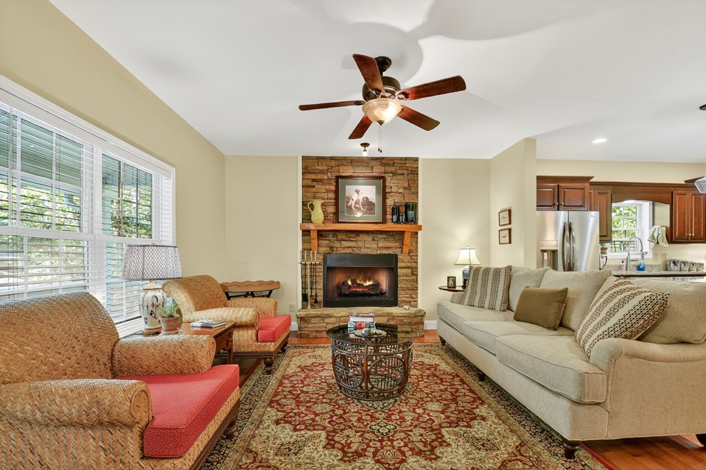 419576 Blue Ridge Residential