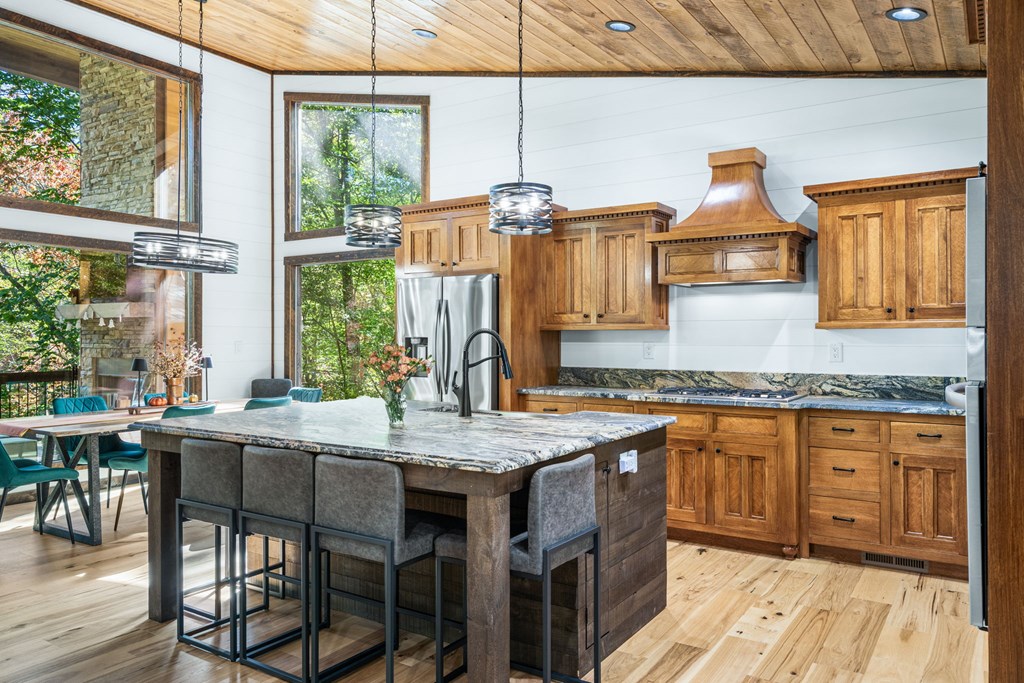 419579 Morganton Residential