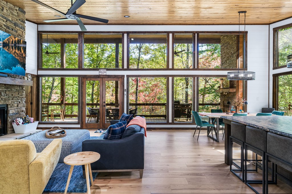 419579 Morganton Residential