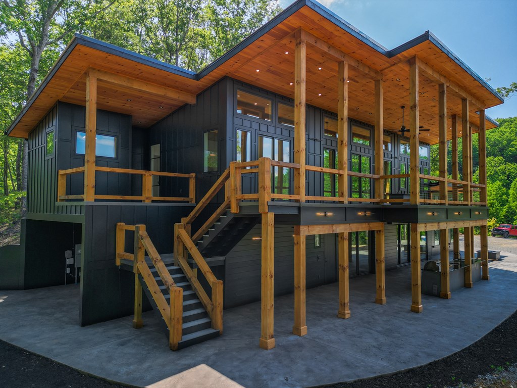 419585 Mineral Bluff Residential