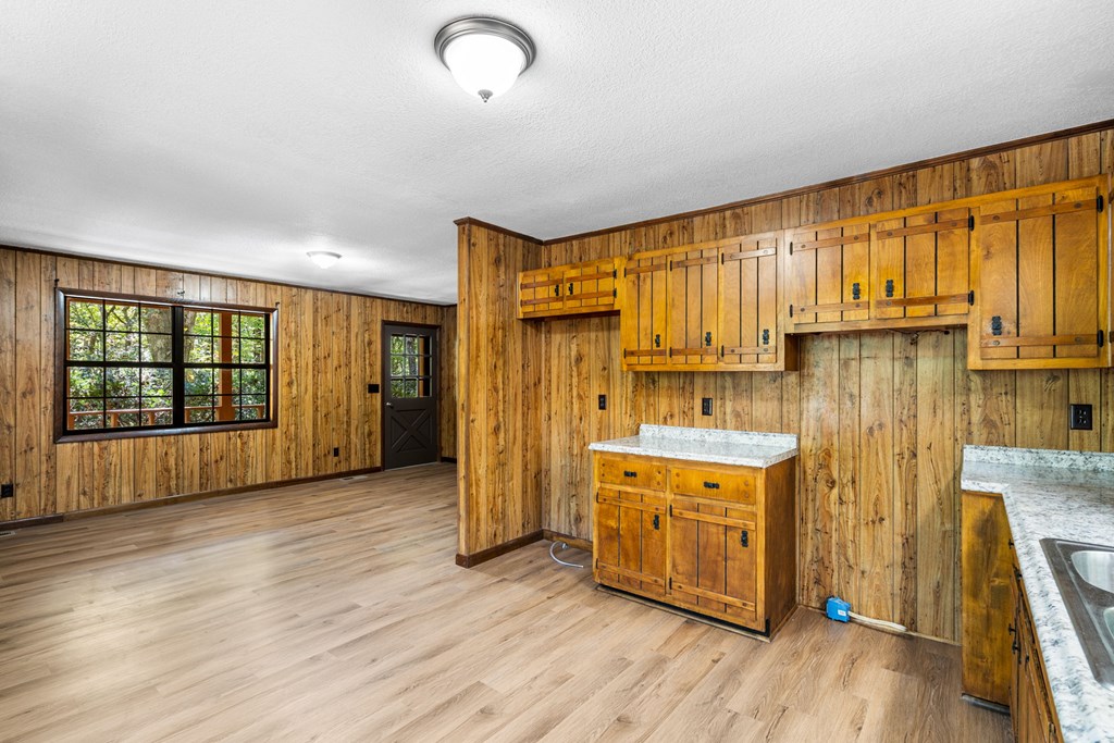 419591 Murphy Residential