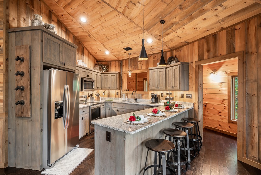 419592 Blue Ridge Residential