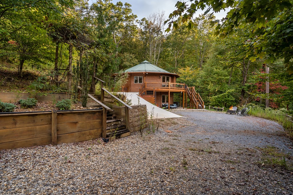 419592 Blue Ridge Residential