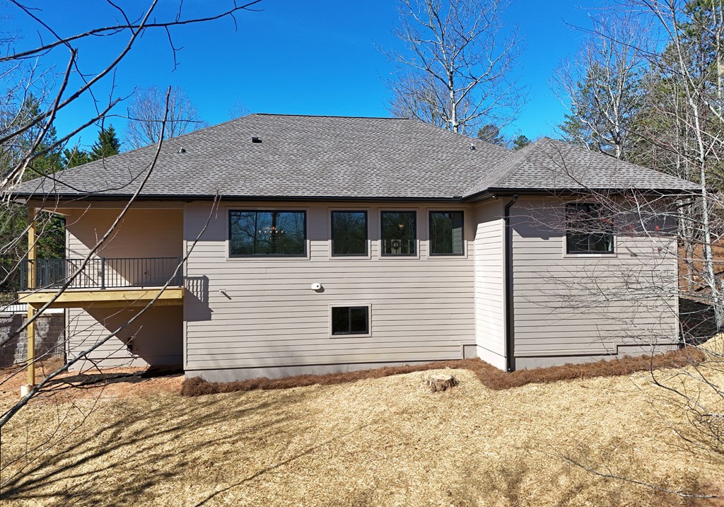 419612 Young Harris Residential