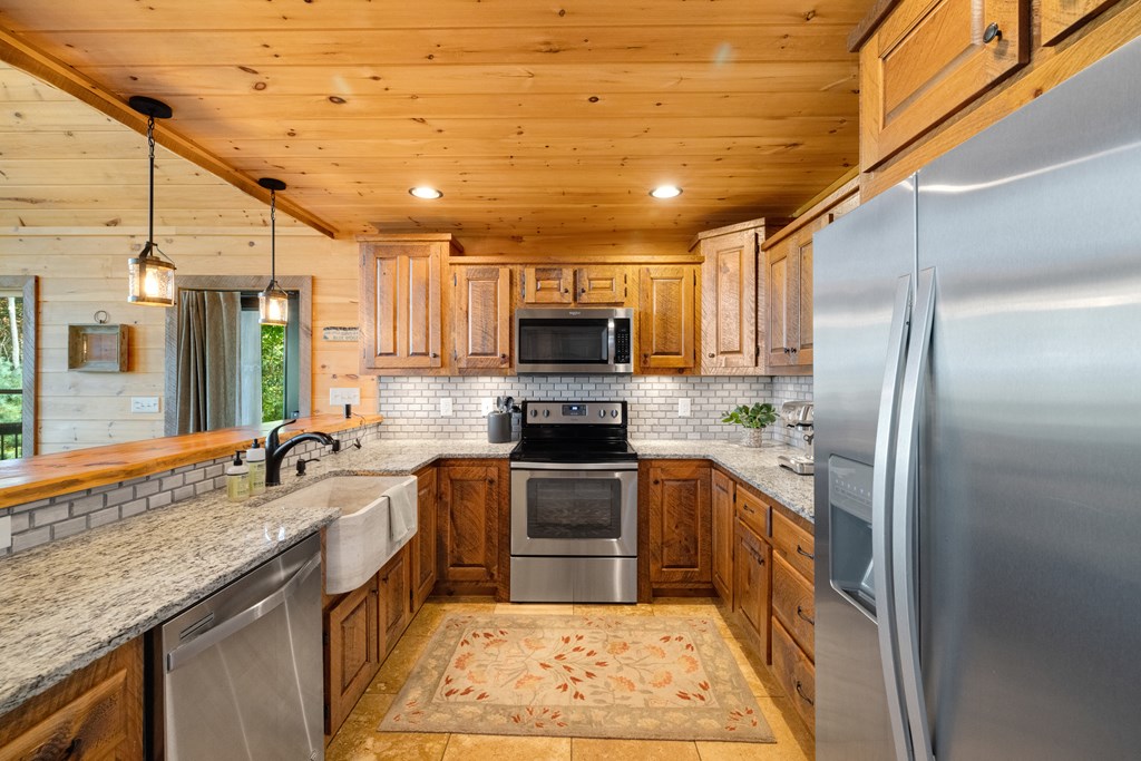 419613 Blue Ridge Residential