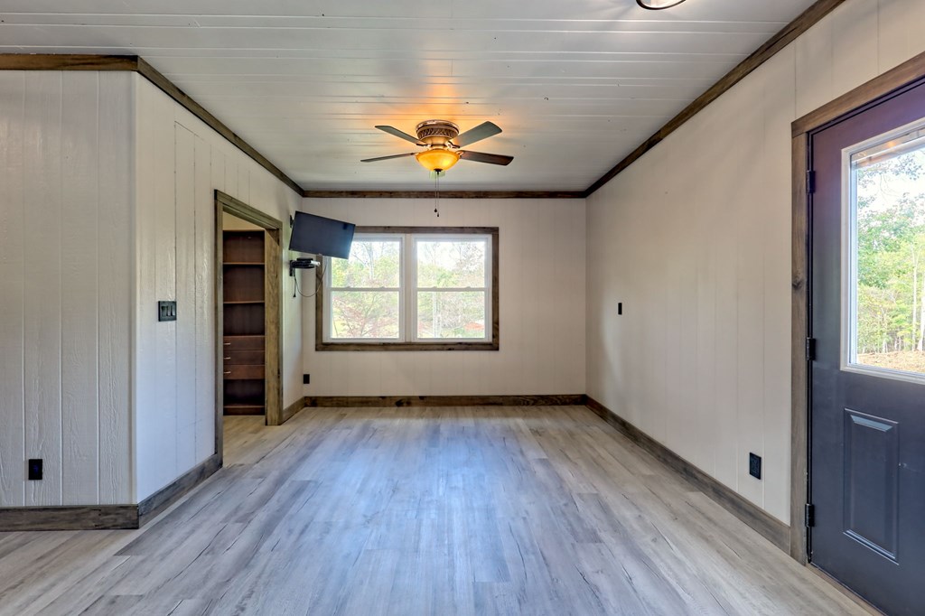 419614 Hayesville Residential