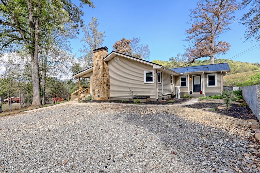 419614 Hayesville Residential
