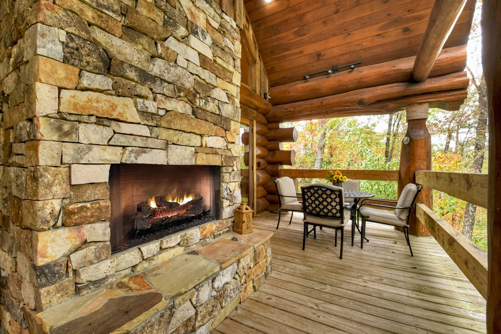 419616 Mineral Bluff Residential