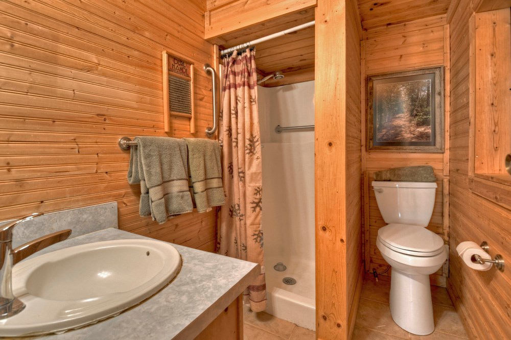 419622 McCaysville Residential