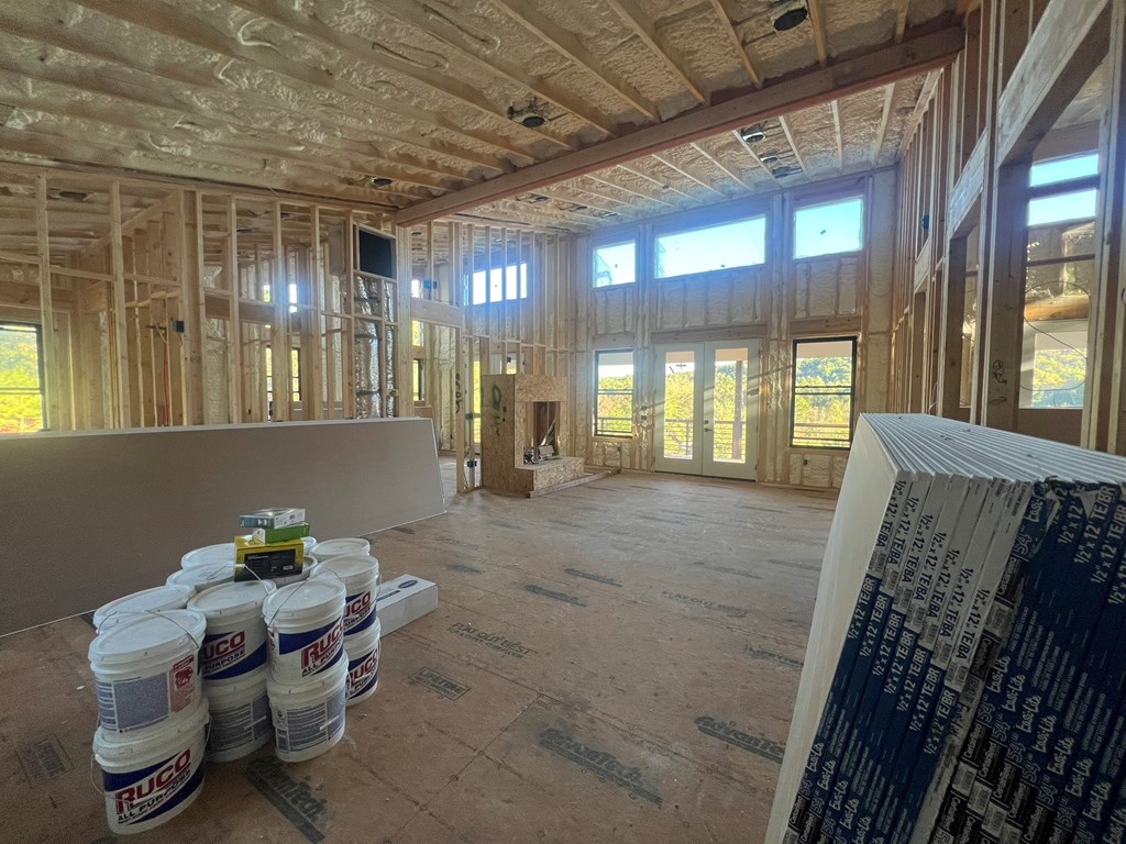 419625 Mineral Bluff Residential