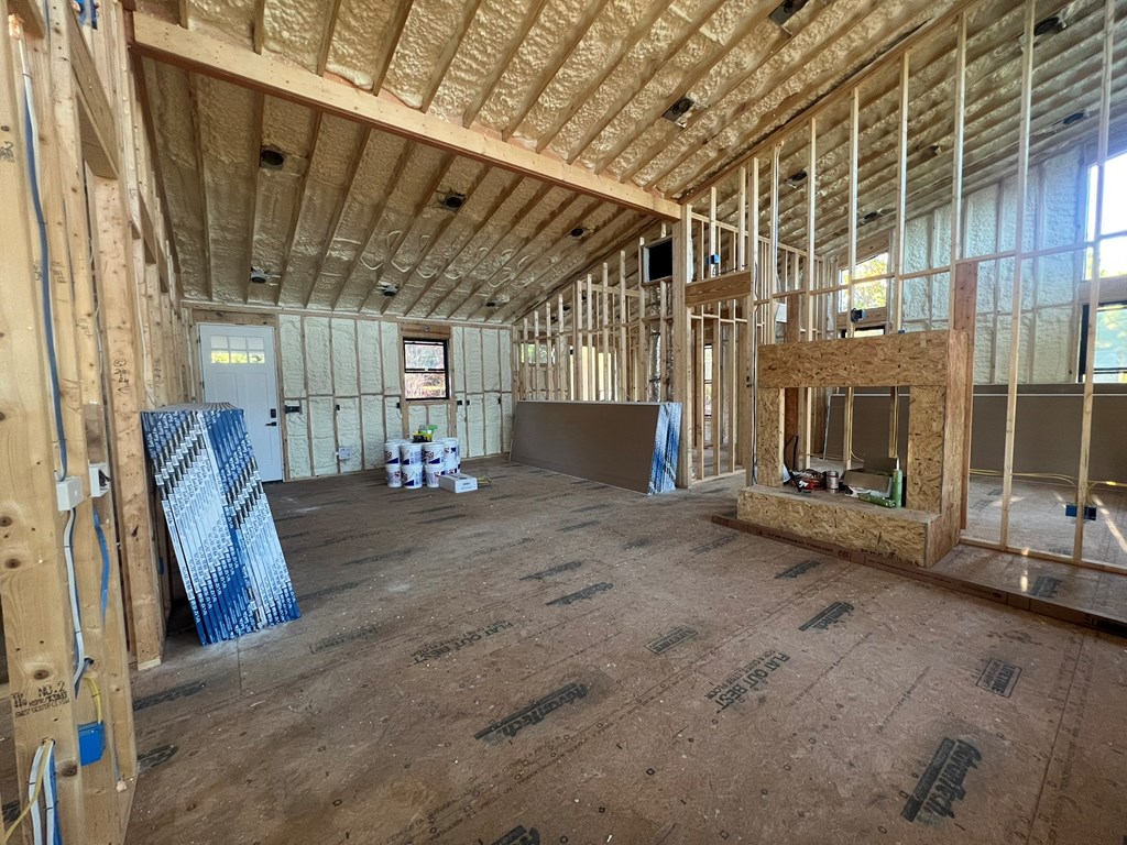 419625 Mineral Bluff Residential