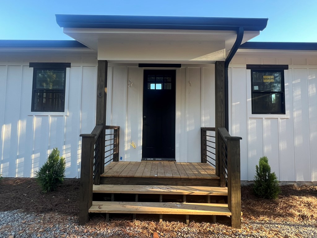 419625 Mineral Bluff Residential