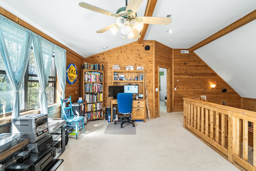 419642 Hayesville Residential