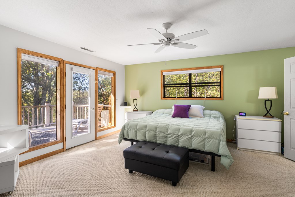 419642 Hayesville Residential