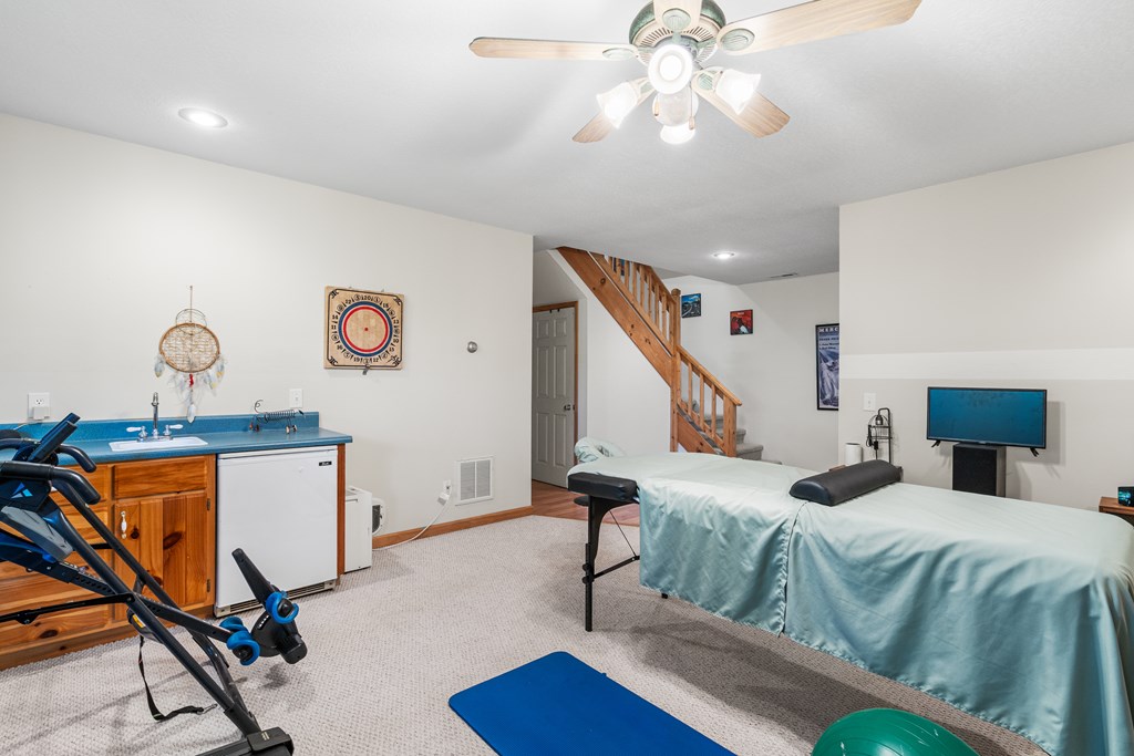 419642 Hayesville Residential