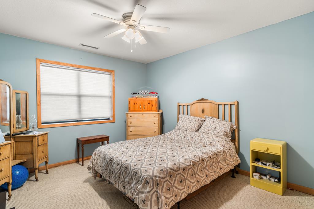 419642 Hayesville Residential