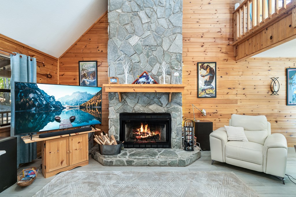 419642 Hayesville Residential
