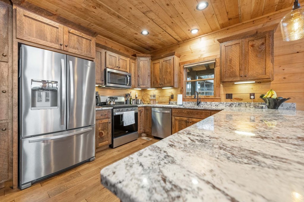 419654 Blue Ridge Residential