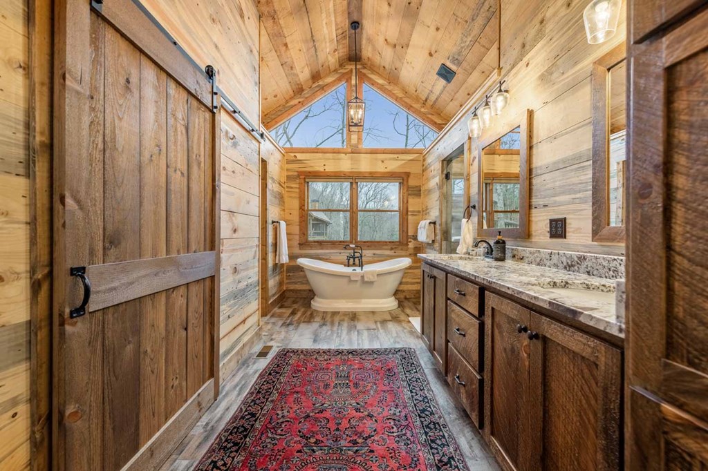 419654 Blue Ridge Residential