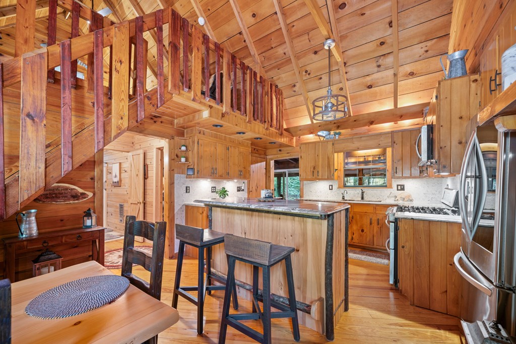 419655 Blue Ridge Residential