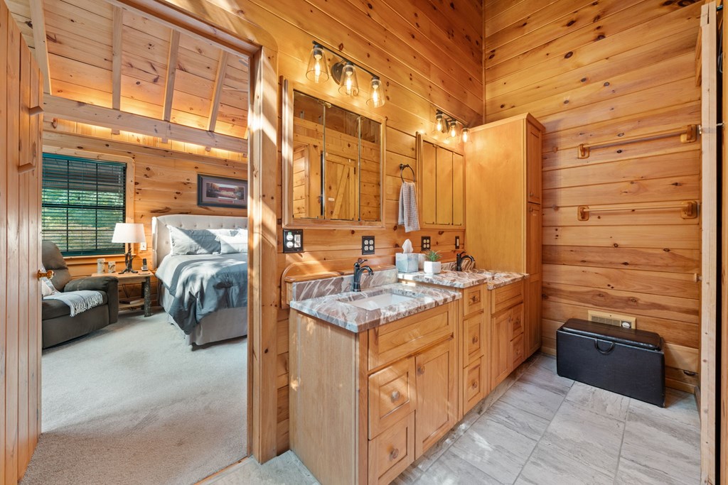 419655 Blue Ridge Residential