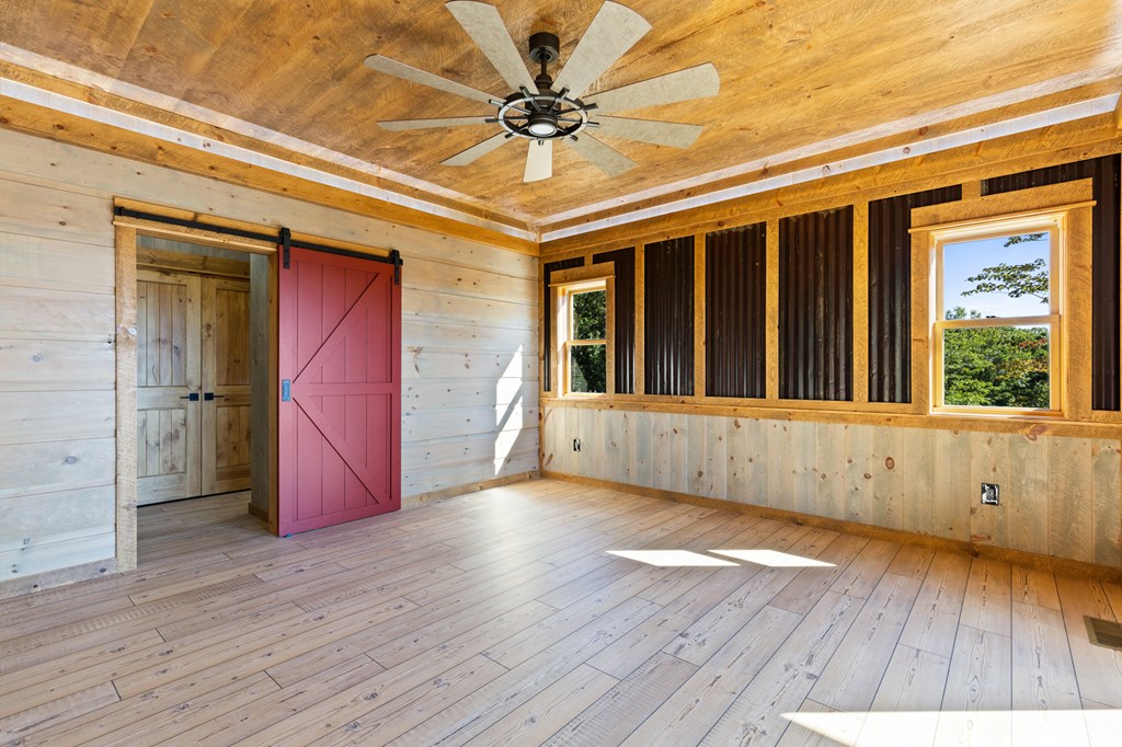 419668 Mineral Bluff Residential