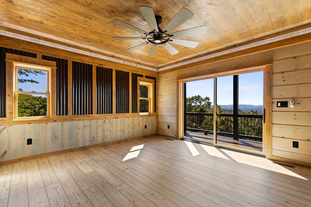 419668 Mineral Bluff Residential