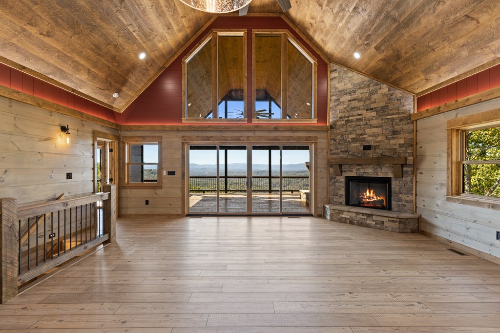 419668 Mineral Bluff Residential