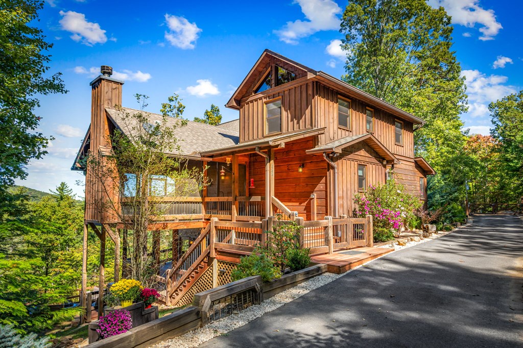 419670 Blue Ridge Residential