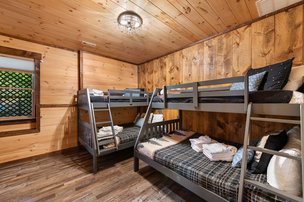 419670 Blue Ridge Residential