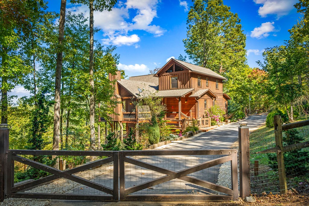 419670 Blue Ridge Residential